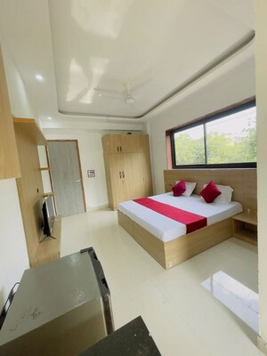 1 RK Independent House For Rent in Sector 21