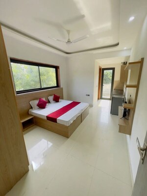 Room in 1 RK Independent House at Sector 21 – for Rent
