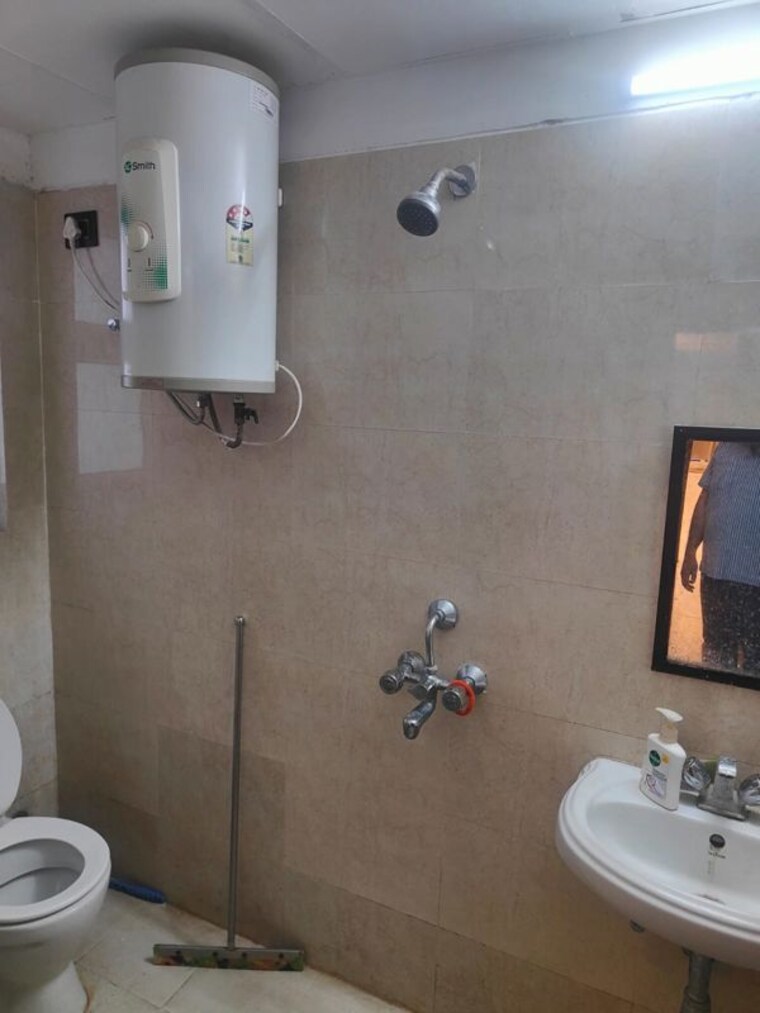 Bathroom, bptp-park-elite-floors 3 Bedroom 2250 Sq.Ft. Builder Floor In Sector 85 Faridabad 10573350