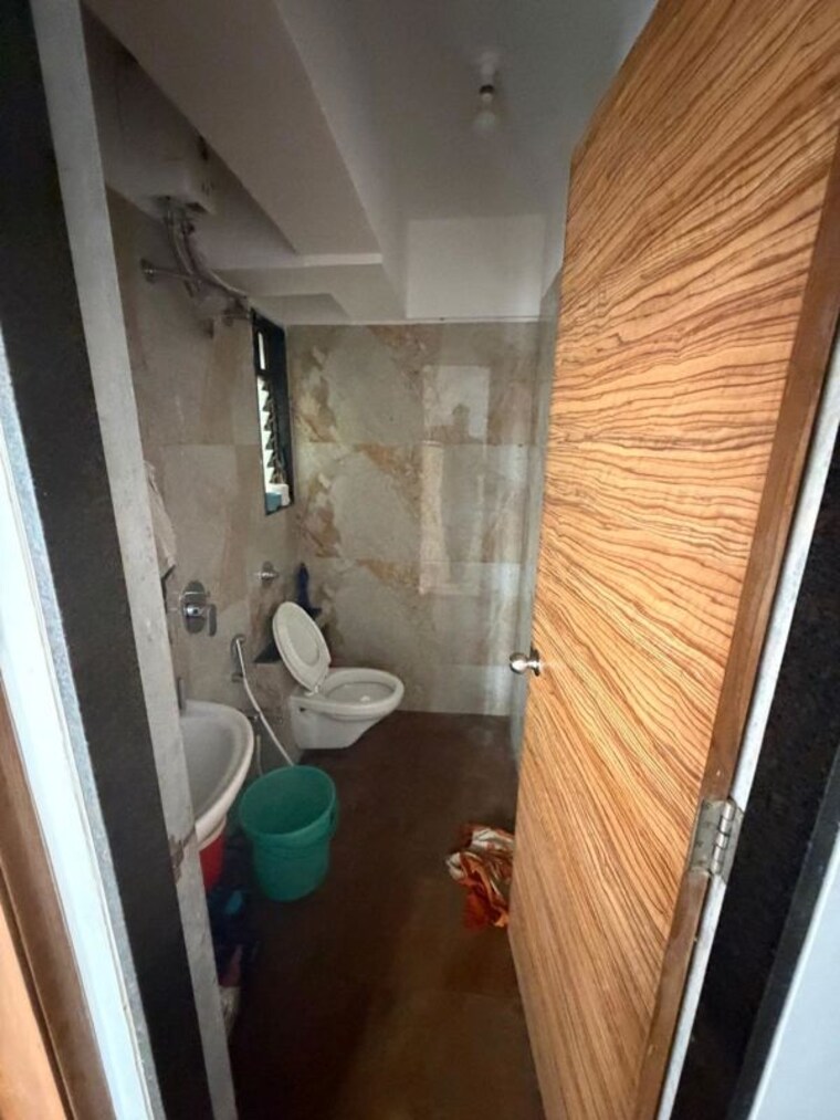 Bathroom, prayag-heights 1.5 Bedroom 495 Sq.Ft. Apartment In Dindoshi Mumbai 10573356