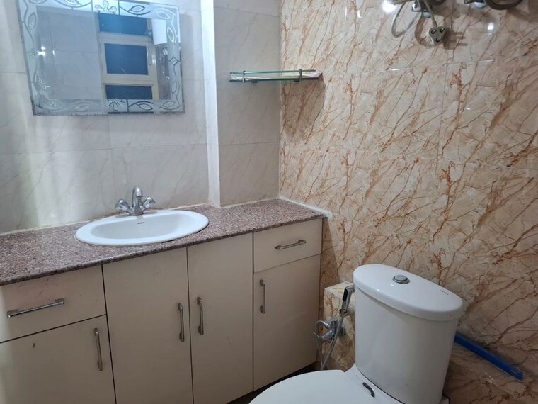 Bathroom, oasis-green 3 Bedroom 1660 Sq.Ft. Apartment In Patiala Road Zirakpur 10573371