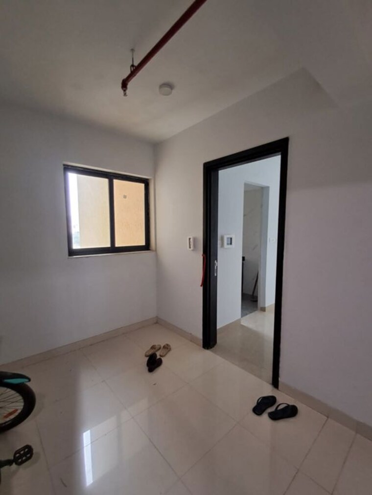 Room, risland-the-icon 2 Bedroom 670 Sq.Ft. Apartment In Dhokali Thane 10573378