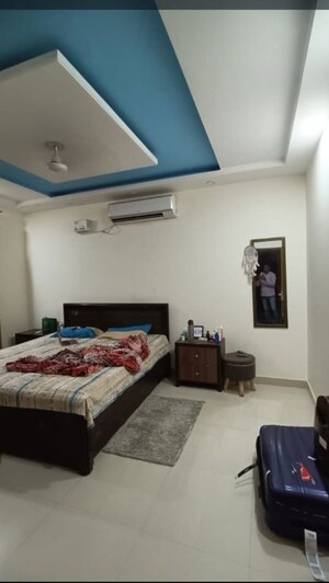 Bedroom in 3 BHK Apartment at Milan CGHS, Sector 39 – for Rent