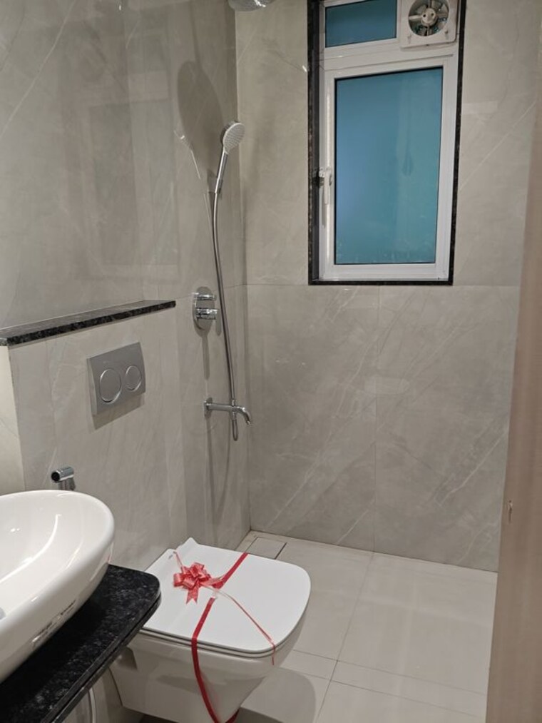 Bathroom, swastik-park 1 Bedroom 451 Sq.Ft. Apartment In Chembur Mumbai 10573379