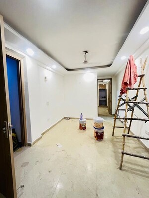 Room in 1 BHK Builder Floor at Neb Sarai – for Rent