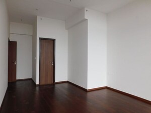 Room in 2 BHK Apartment at Piramal Mahalaxmi, Mahalaxmi – for Rent