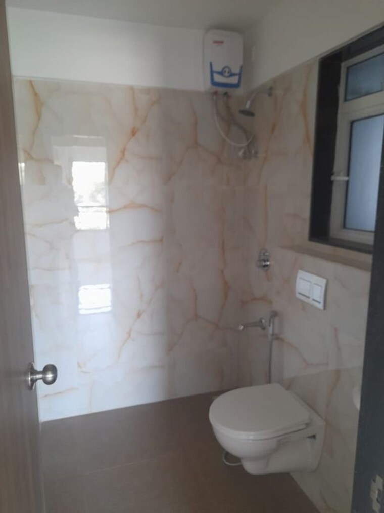 Bathroom, daga-sofrance 1 Bedroom 481 Sq.Ft. Apartment In Ghatkopar East Mumbai 10573407