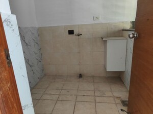 Bathroom in 1 BHK Apartment at Siddharth Estates, Kalyani Nagar – for Rent