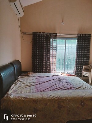 Bedroom in 3 BHK Apartment at Caviana Apartment, Pashan – for Rent