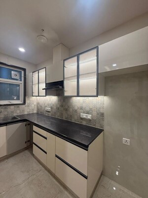 Kitchen in 1 BHK Builder Floor at Sector 57 – for Rent