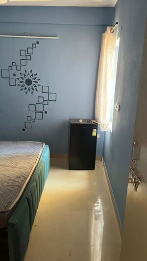 Room in 2 BHK Apartment at Ravi Surya Residency, Gandhi Path – for Rent