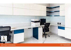 Team Area in 5 BHK Apartment at Oberoi Exquisite Goregaon, Goregaon East – for Sale