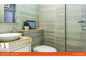 Bathroom in 5 BHK Apartment at Oberoi Exquisite Goregaon, Goregaon East – for Sale