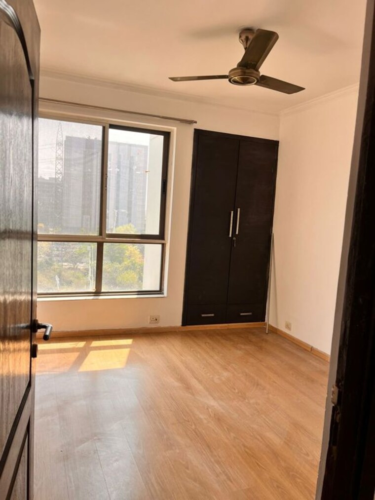 Room, unitech-the-residences-sector-33 2 Bedroom 1350 Sq.Ft. Apartment In Sector 33 Gurgaon 10573453