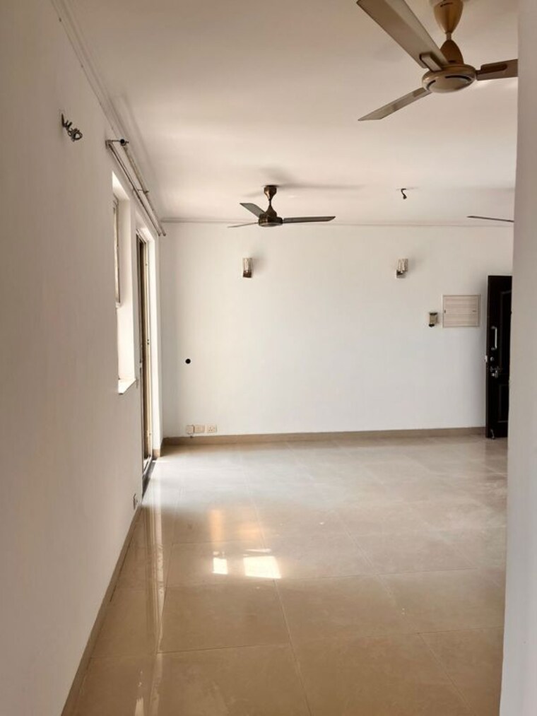 Room, unitech-the-residences-sector-33 2 Bedroom 1350 Sq.Ft. Apartment In Sector 33 Gurgaon 10573453