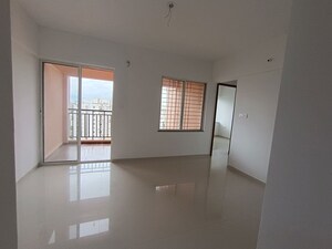 2 BHK Apartment For Rent in Dynamic Imperia Plus, Pisoli