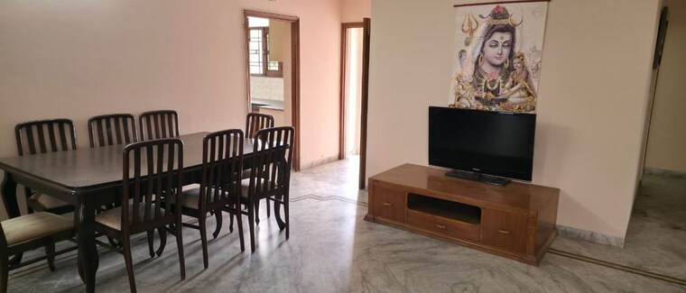 undefined, sector 18 3 Bedroom 9000 Sq.Ft. Independent House In Sector 18 Chandigarh 10566021