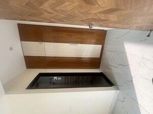 Furnished Amenities in 2 BHK Builder Floor at Aimnabad – for Rent