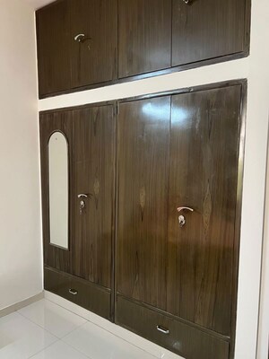 Furnished Amenities in 3 BHK Builder Floor at Sector 49 – for Rent