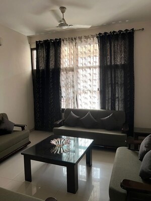 Living Room in 3 BHK Builder Floor at Sector 49 – for Rent