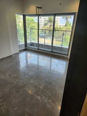 4 BHK Apartment For Sale in Makhan Dham, Khar West