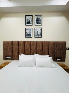 1 Rk+ Store Room Builder Floor For Rent in Sector 45