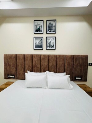 1 RK Builder Floor For Rent in Sector 45