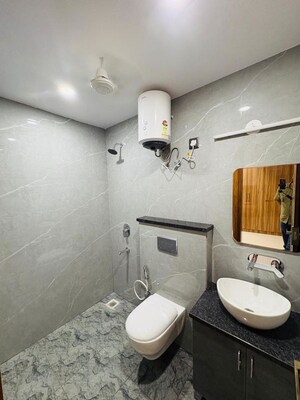 Bathroom in 1 RK Builder Floor at Sector 45 – for Rent