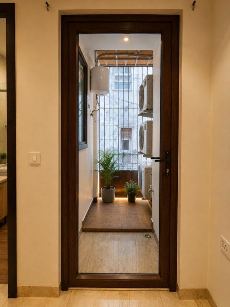 undefined, shivalik colony 3 Bedroom 200 Sq.Yd. Builder Floor In Shivalik Colony Delhi 10573487