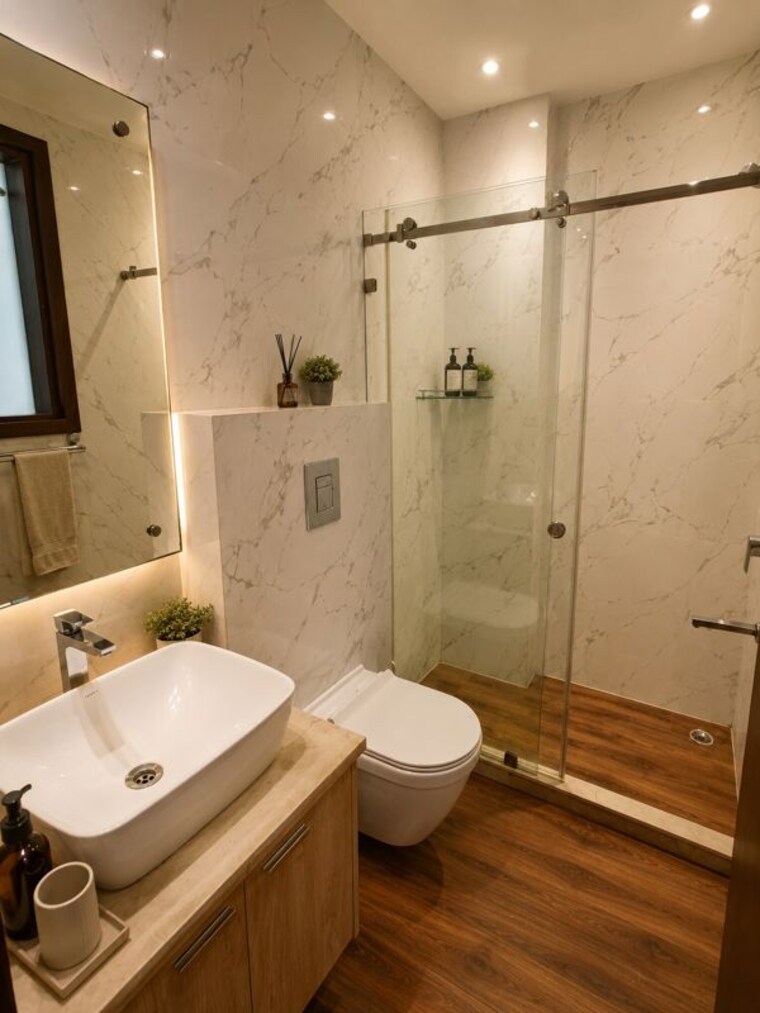 Bathroom, saket 3 Bedroom 200 Sq.Yd. Builder Floor In Saket Delhi 10573497