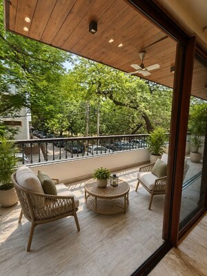 Balcony in 3 BHK Builder Floor at Saket – for Rent