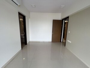 Room in 3 BHK Apartment at Lodha Venezia, Parel – for Rent