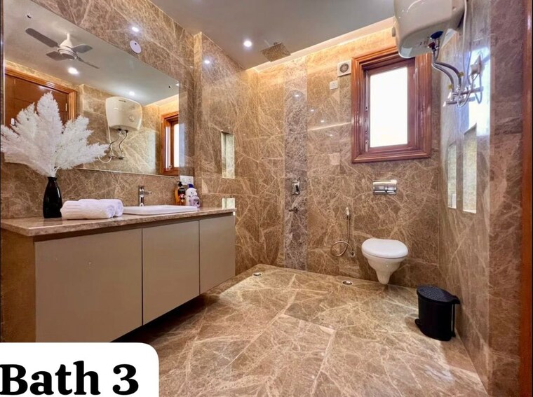 Kitchen, sarvodaya enclave 3 Bedroom 200 Sq.Yd. Builder Floor In Sarvodaya Enclave Delhi 10573506