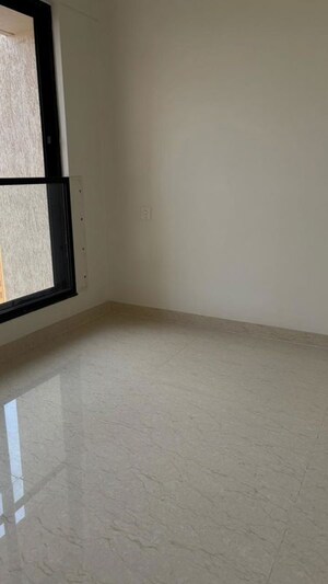 Room in 2.5 BHK Apartment at K Raheja Raheja Residency, Malad East – for Rent