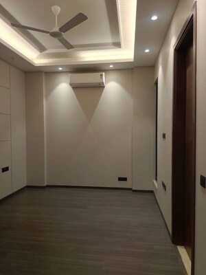 Building Lobby in 4 BHK Builder Floor at Geetanjali Enclave – for Rent