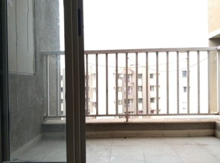 Balcony, runwal-gardens 1 Bedroom 405 Sq.Ft. Apartment In Dombivli East Thane 10573380
