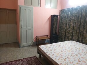 Bedroom in 1.5 BHK Builder Floor at Park Circus – for Rent