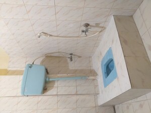 Bathroom in 1.5 BHK Builder Floor at Park Circus – for Rent