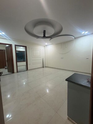 2 BHK Builder Floor For Rent in Patel Nagar