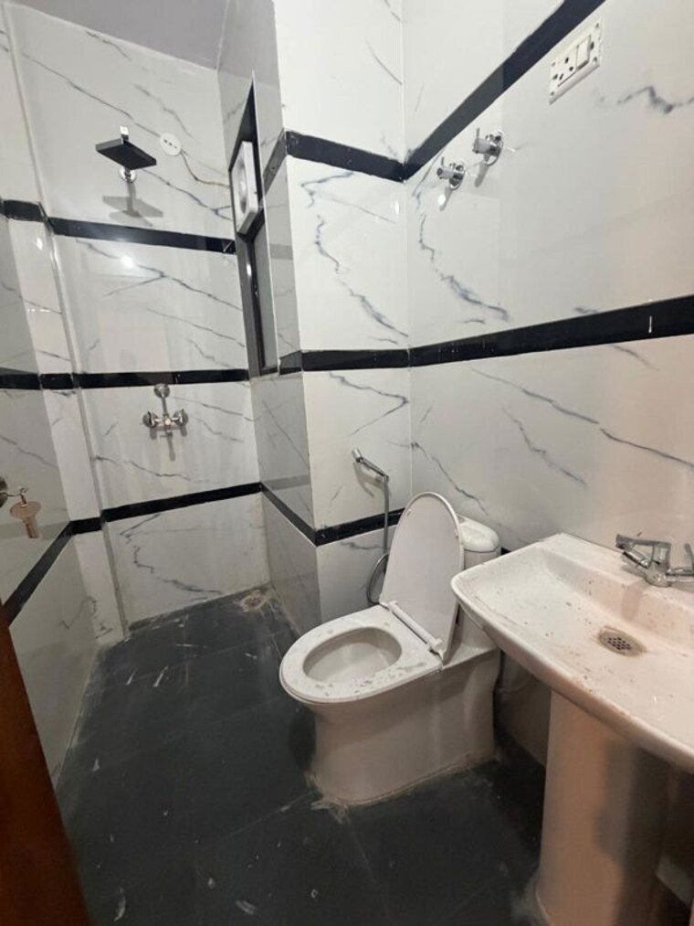Team Area, patel nagar 2 Bedroom 1200 Sq.Ft. Builder Floor In Patel Nagar Gurgaon 10573528