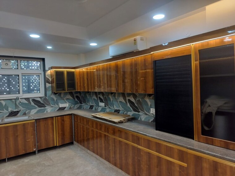 Balcony, sector 31 4 Bedroom 4000 Sq.Ft. Builder Floor In Sector 31 Gurgaon 10573543
