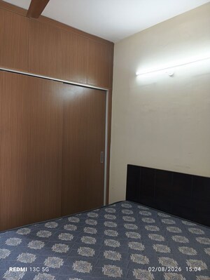 Room in 2 BHK Apartment at Signature Global Prime, Sector 63a – for Sale