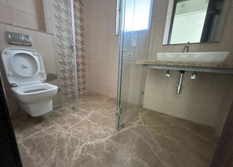 Bathroom, peninsula-salsette-27 3 Bedroom 1198 Sq.Ft. Apartment In Byculla Mumbai 10573546
