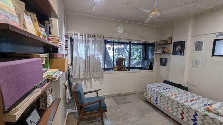 Room, bandra west 1 Bedroom 500 Sq.Ft. Apartment In Bandra West Mumbai 10573548