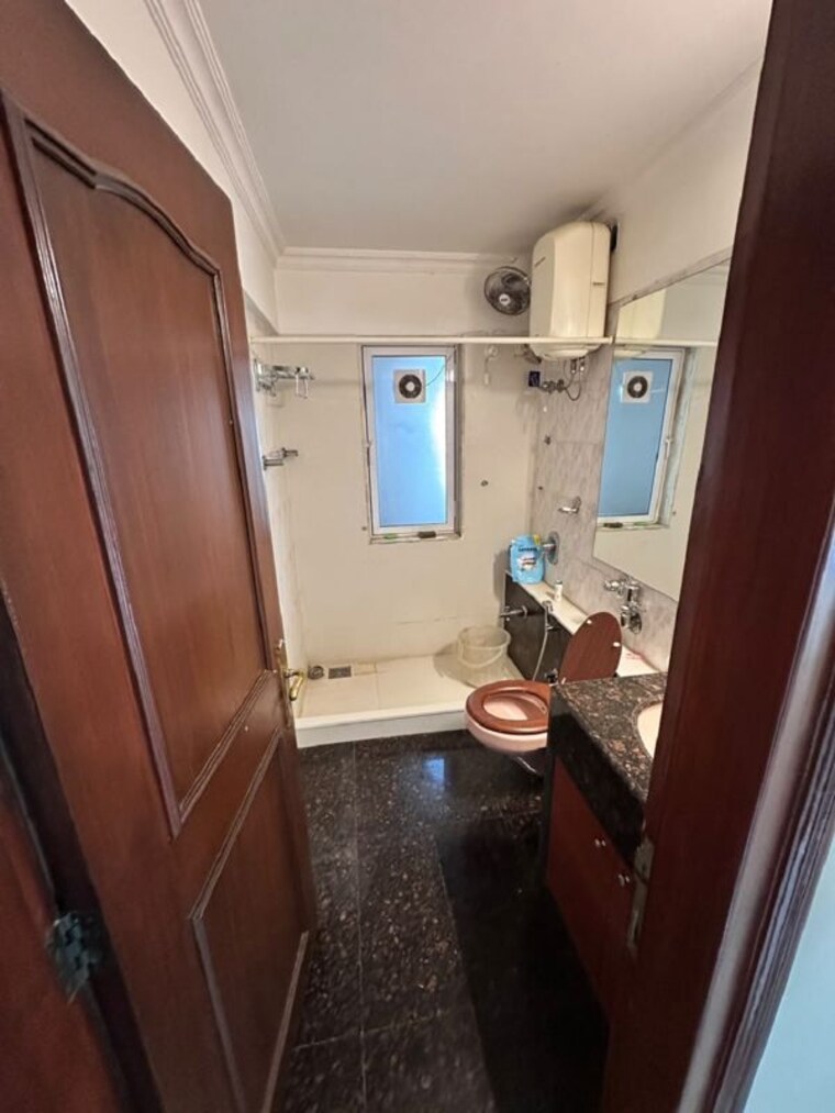Bathroom, bandra west 3 Bedroom 1100 Sq.Ft. Apartment In Bandra West Mumbai 10573550