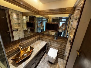 Attached Bathroom in 3 BHK Apartment at Santacruz West – for Rent