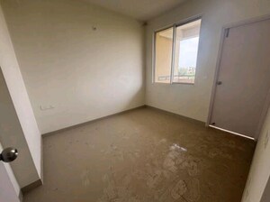 Room in 4 BHK Apartment at Sare Home, Sector 92 – for Sale