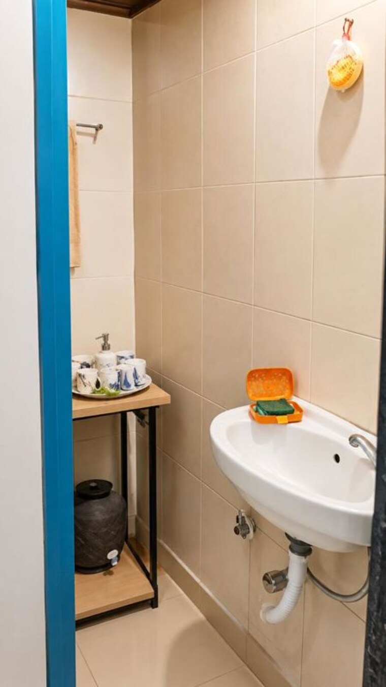 Bathroom, suyog-apartments-shivaji-nagar Commercial Office Space 540 Sq.Ft. In Shivajinagar Pune 10573563