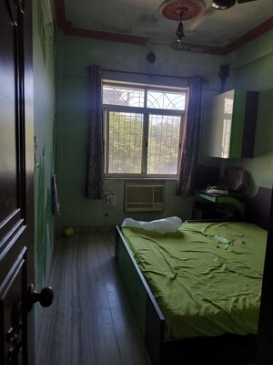 Bedroom in  Apartment at Chembur – for Sale