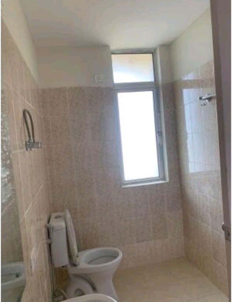Bathroom, sare-home 4 Bedroom 2040 Sq.Ft. Apartment In Sector 92 Gurgaon 10573566